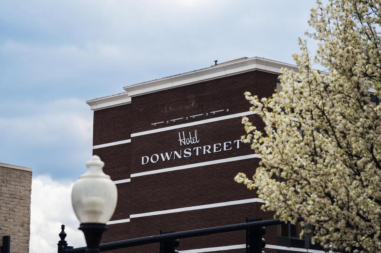 Hotel Downstreet, Ascend Hotel Collection North Adams Bagian luar foto