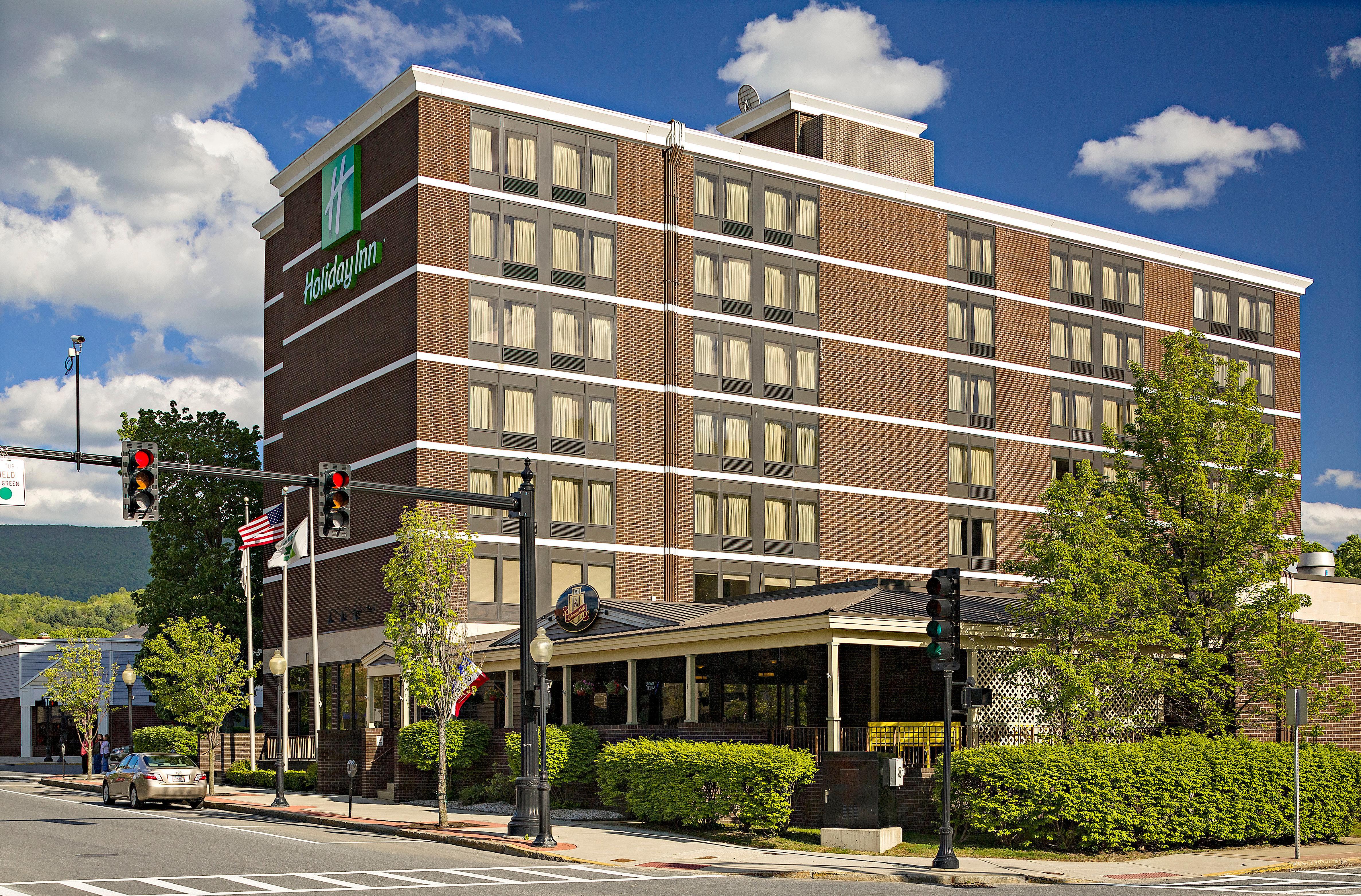 Hotel Downstreet, Ascend Hotel Collection North Adams Bagian luar foto